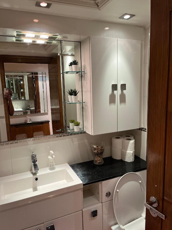 Stunning 1 Bedroom In Stunning Location - Mayfair Area Лондон Екстериор снимка